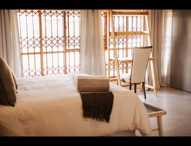7 BEDROOM LODGE FOR SALE IN WATERKLOOF AH